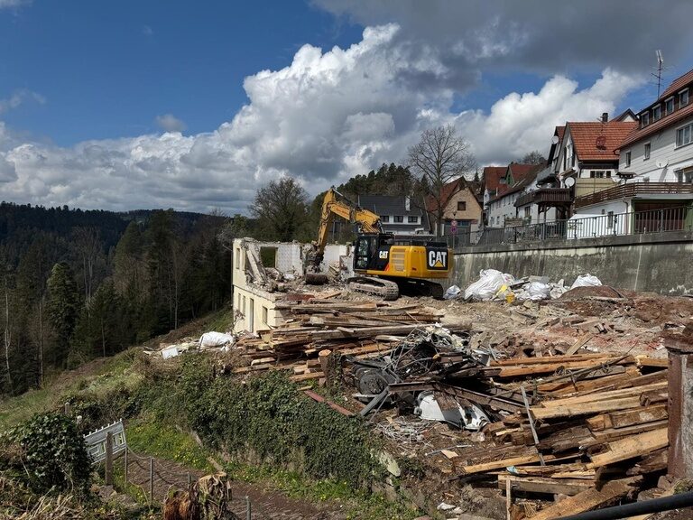 Abriss Hotel Kronelamm im Schwarzwald